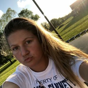 Meet your Posher, Courtney